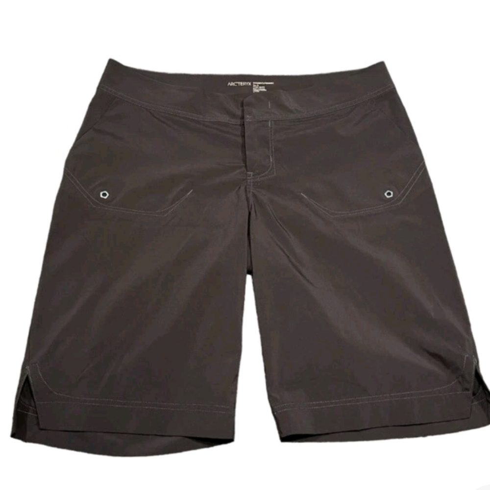 Arc'teryx Womens Dark Brown Flat Front Shorts